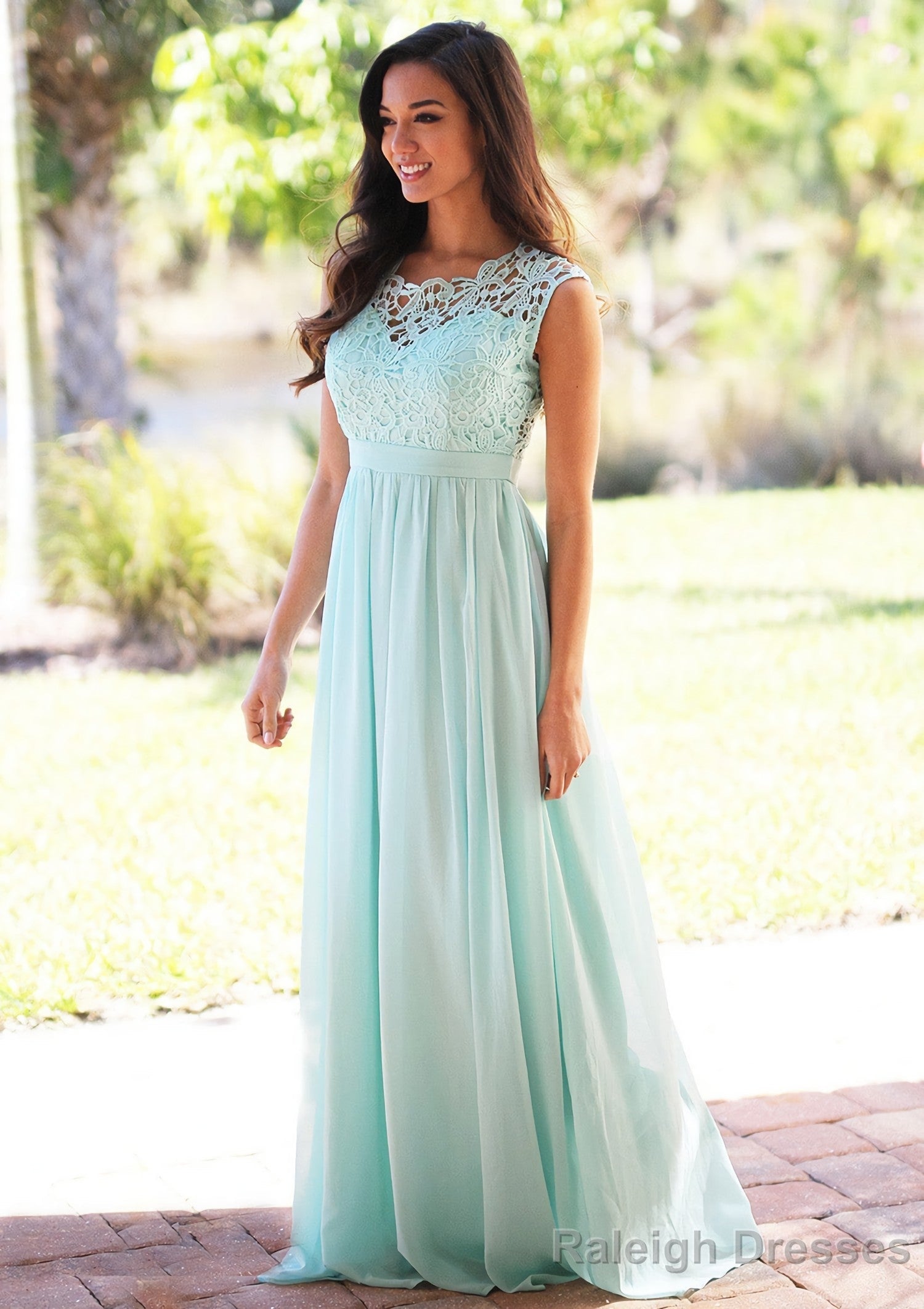 Chiffon Long/Floor-Length A-Line/Princess Sleeveless Bateau Zipper Prom Dresses With Appliqued Main image