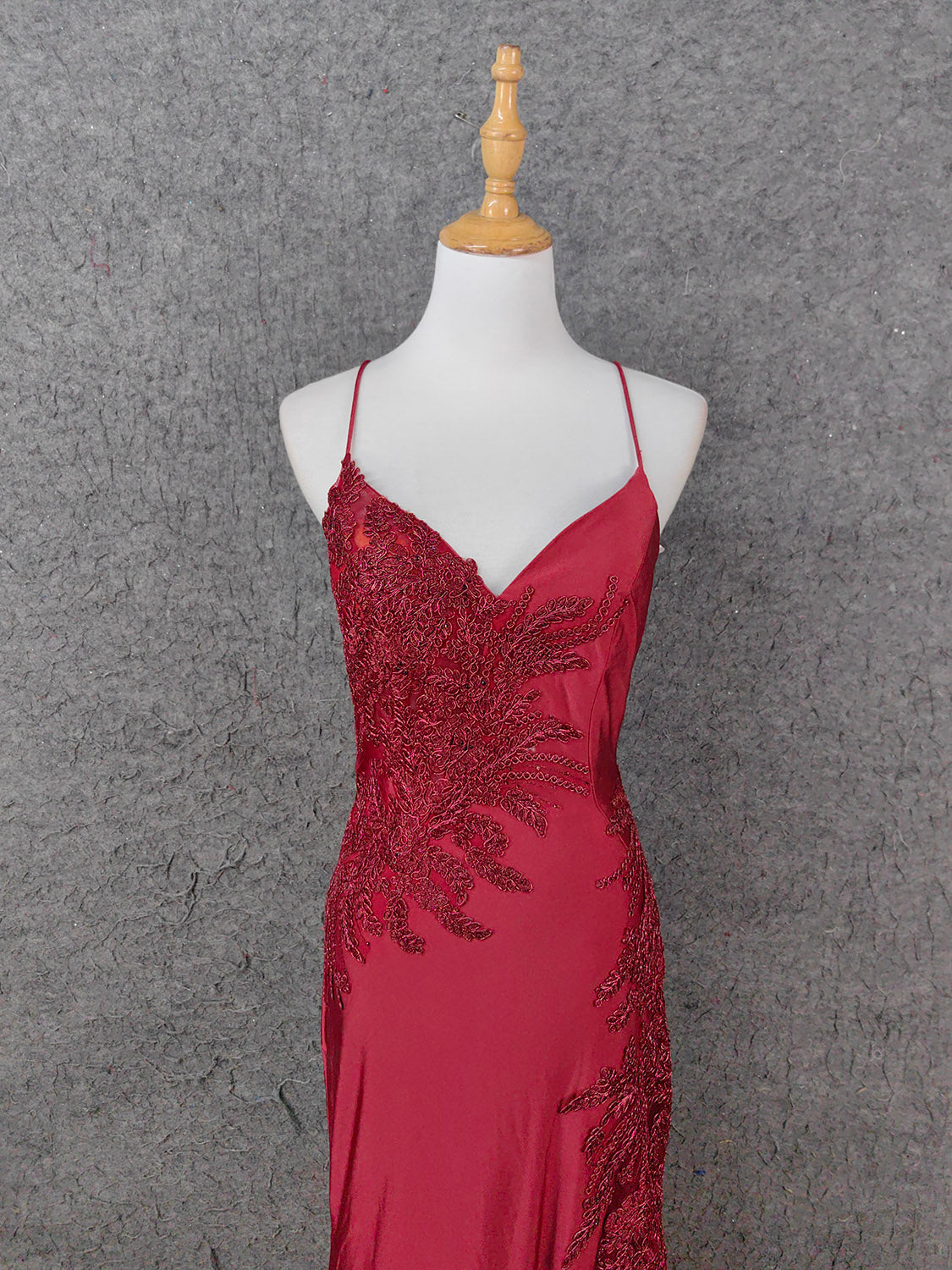 Classic Burgundy Mermaid Spaghetti Strap V-Neck Embroidered Satin Long Formal Prom Dress Secondary image