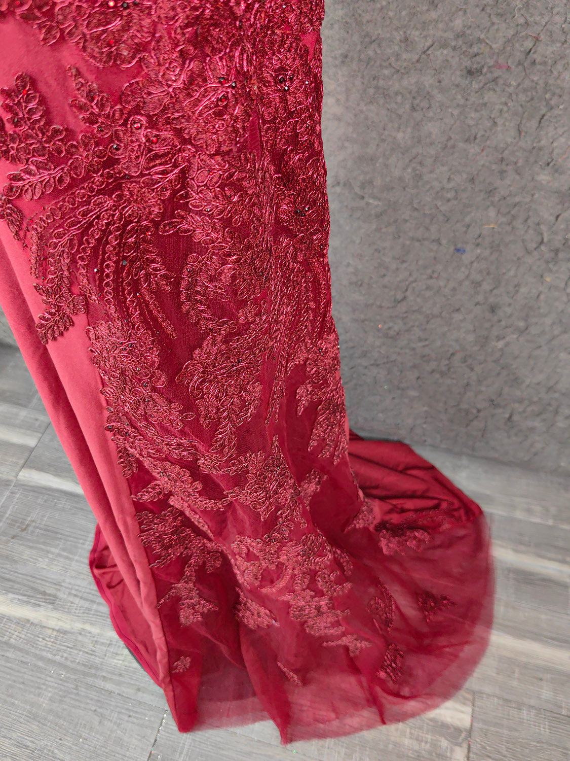 Classic Burgundy Mermaid Spaghetti Strap V-Neck Embroidered Satin Long Formal Prom Dress
