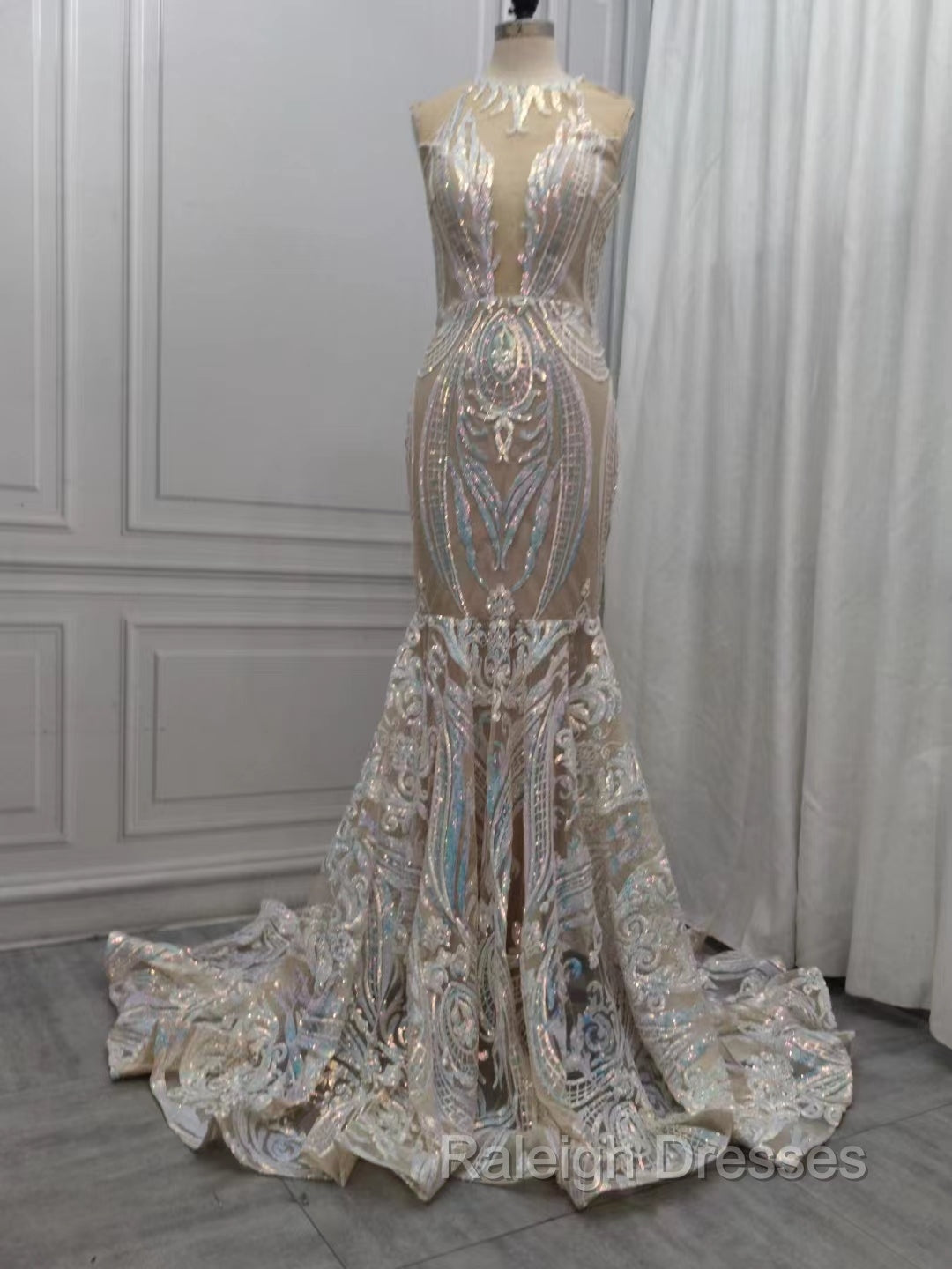 Classic Mermaid Lace Floor Length Prom Dress On Sale