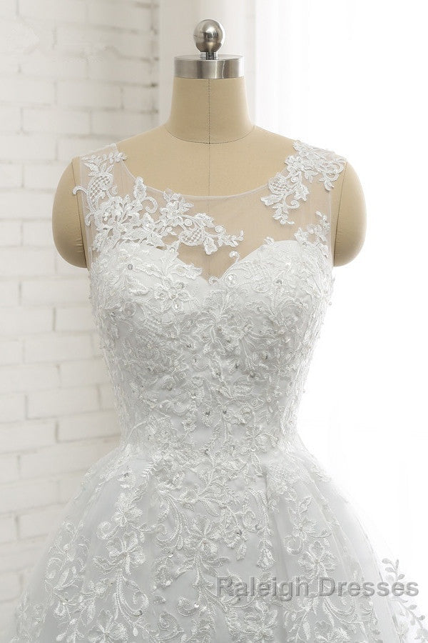 Classic Round neck Lace appliques White Princess Wedding Dresses