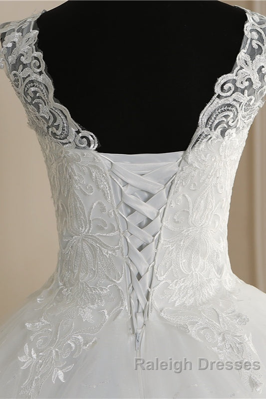 Classic White V neck Sleeveless Ball Gown Lace Wedding Dresses
