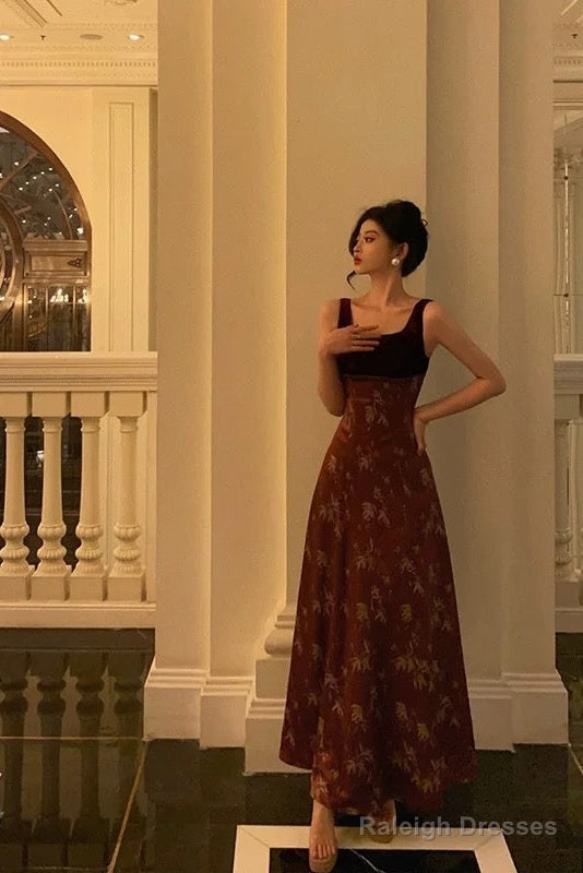 Classy A Line Straps Burgundy Velvet Floral Prom Dresses Birthday Outfits Evening Gown