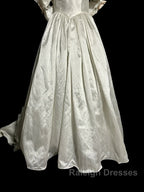 Classy Ball Gown Off The Shoulder Lace Ivory Long Wedding Dress Bridal Dresses