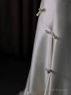 Classy Ball Gown Scoop Satin Ruffles Ivory Wedding Dresses Brides Dress