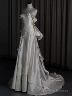 Classy Ball Gowns Scoop Satin Ruffles Ivory Wedding Dress Brides Dresses