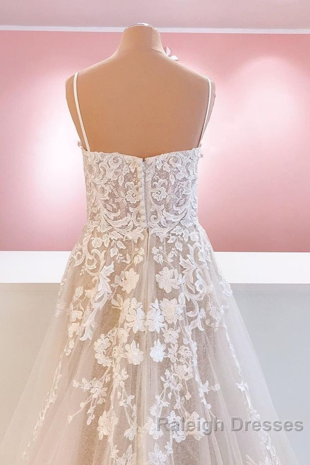 Classy Long A Line Tulle Spaghetti Straps Appliques Lace Backless Wedding Dresses