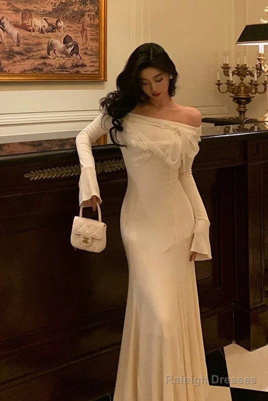 Classy Mermaid Off The Shoulder White Ruffles Long Sleeves Prom Dresses Birthday Outfits Evening Gown Secondary image