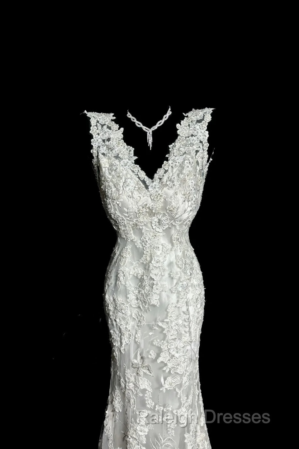 Classy Mermaid V Neckline Lace Ivory Long Wedding Dresses Bridal Dress