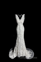 Classy Mermaid V Neckline Lace Ivory Long Wedding Dress Bridal Dresses
