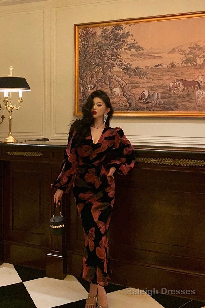 Classy Mermaid V Neckline Long Sleeves Black Velvet Pink Butterfly Prom Dresses Birthday Outfits