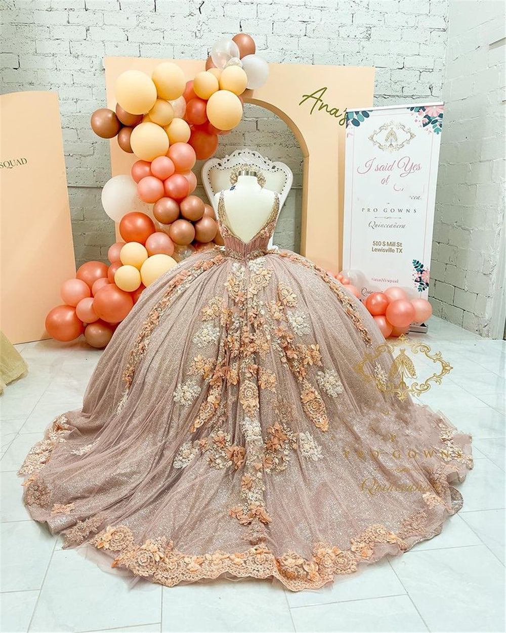 Coffee Beaded Quinceanera Dress Spaghetti Neck Appliqued 3D Floral Sweet 16 Princess Ball Gowns Pageant Gown Vestido