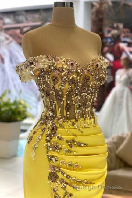 Column Yellow Sleeveless Off-The-Shoulder Stain Long Sweetheart Evening Dress with Beadings Secondary image