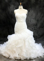 Court Train Sweetheart Sleeveless Wedding Dress