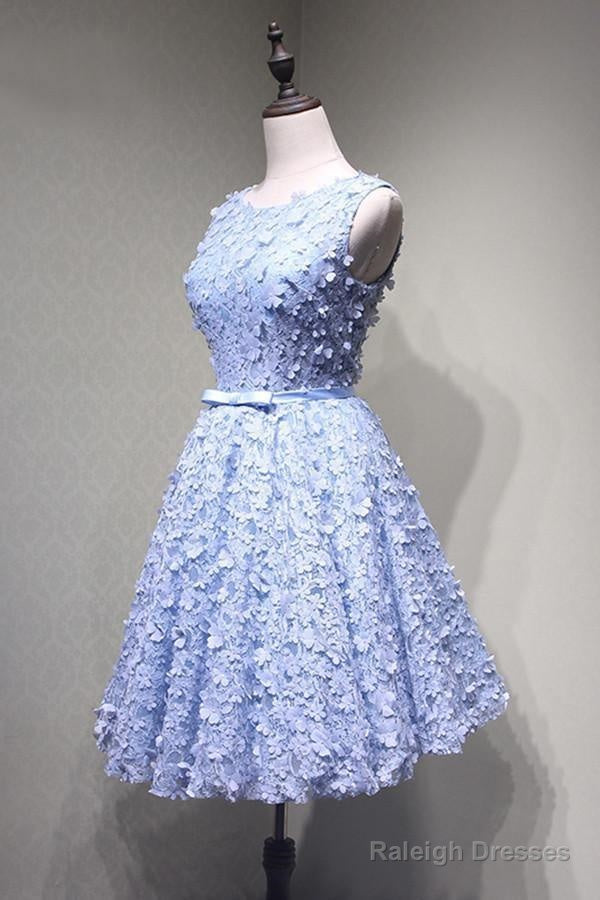 Crew Knee-Length Open Back Appliques Blue Lace Homecoming Dresses
