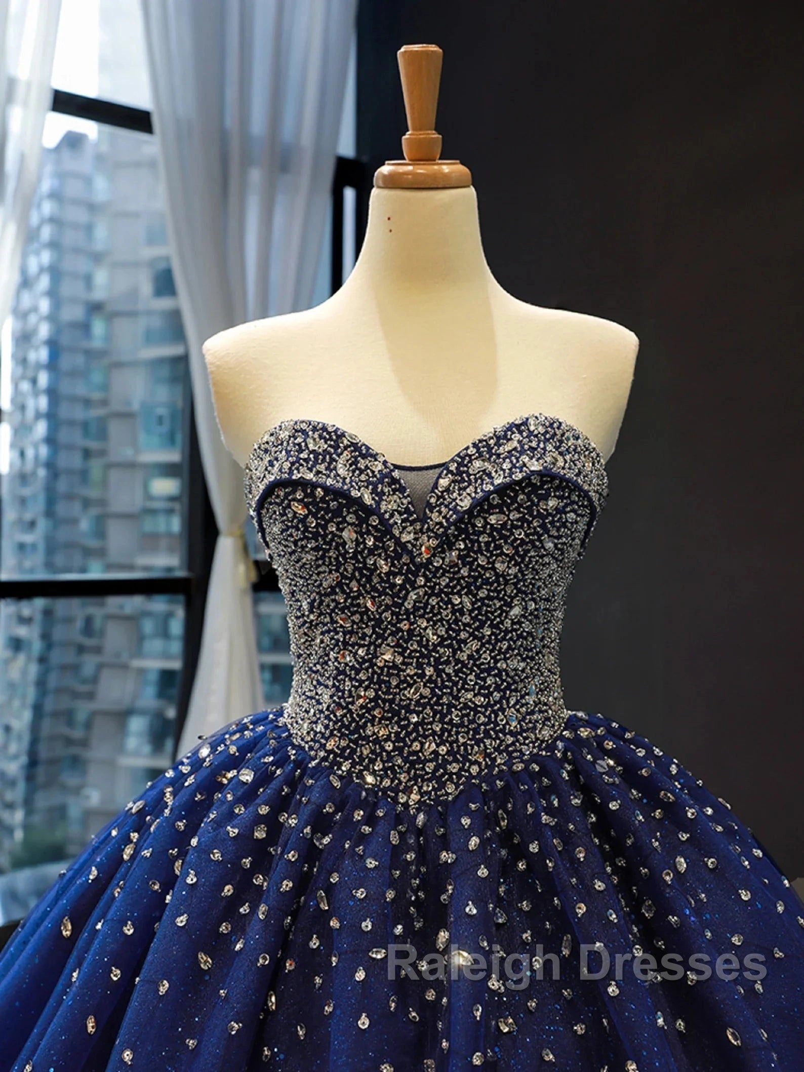 Crystals Sequined Navy Blue Quinceanera Dresses Ball Gown Wedding Dresses