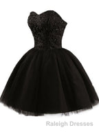 Sweetheart Short Black Lace Prom Dresses Black Lace Graduation / Homecoming Dresses