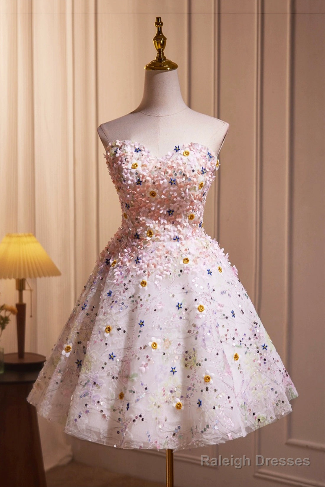 Cute 3D Floral Knee Length Party Dress, A-Line Strapless Homecoming Dress Main image