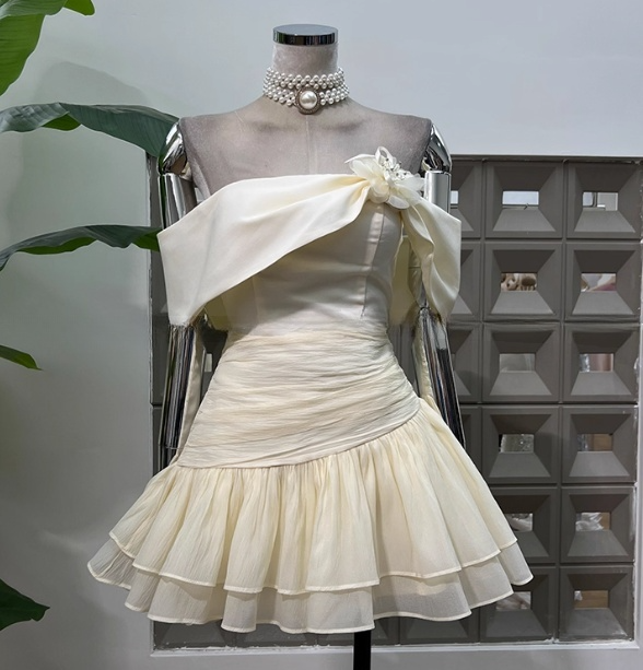 Cute A-Line Off The Shoulder White Chiffon Summer Homecoming Dresses Hoco Dresses Mini 16Th Birthday Outfit Cocktail Dress