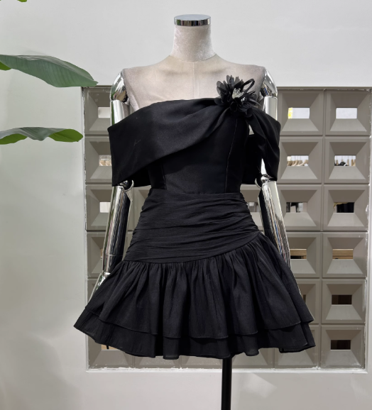 Cute A-Line Off The Shoulder White Chiffon Summer Homecoming Dresses Hoco Dresses Mini 16Th Birthday Outfit Cocktail Dress