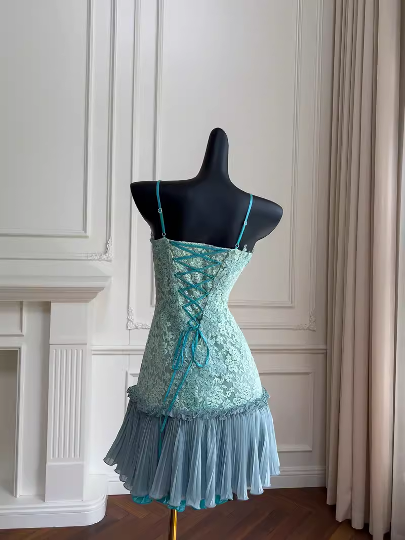 Cute A-Line Spaghetti Straps Lace Birthday Outfit Homecoming Dresses