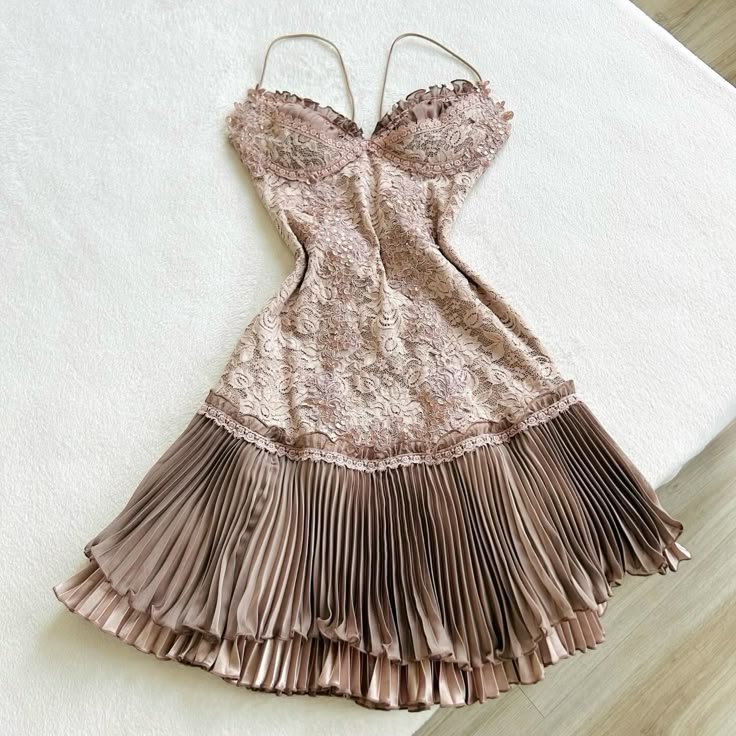 Barbie Raquel A-Line Spaghetti Straps Green Lace Short Outfit Homecoming Dresses