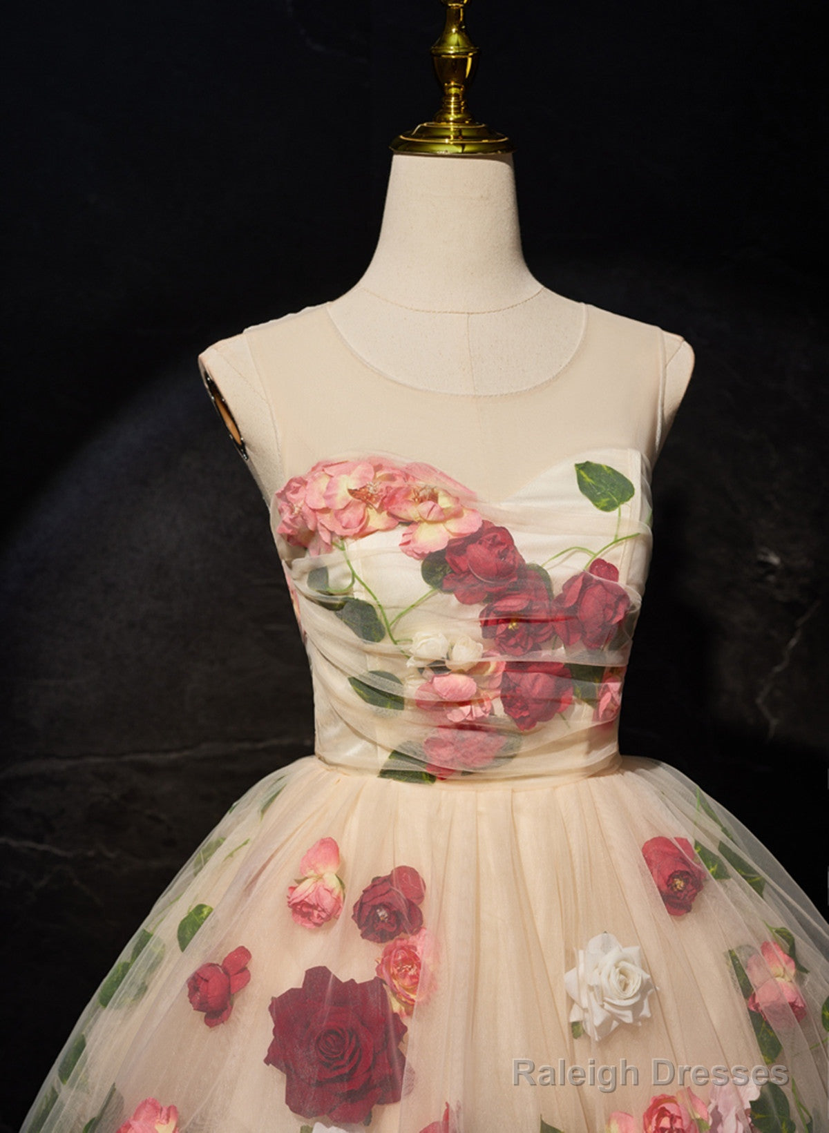 Cute Flowers Round Neckline Light Champagne Prom Dresses Short Cute Prom Dresses
