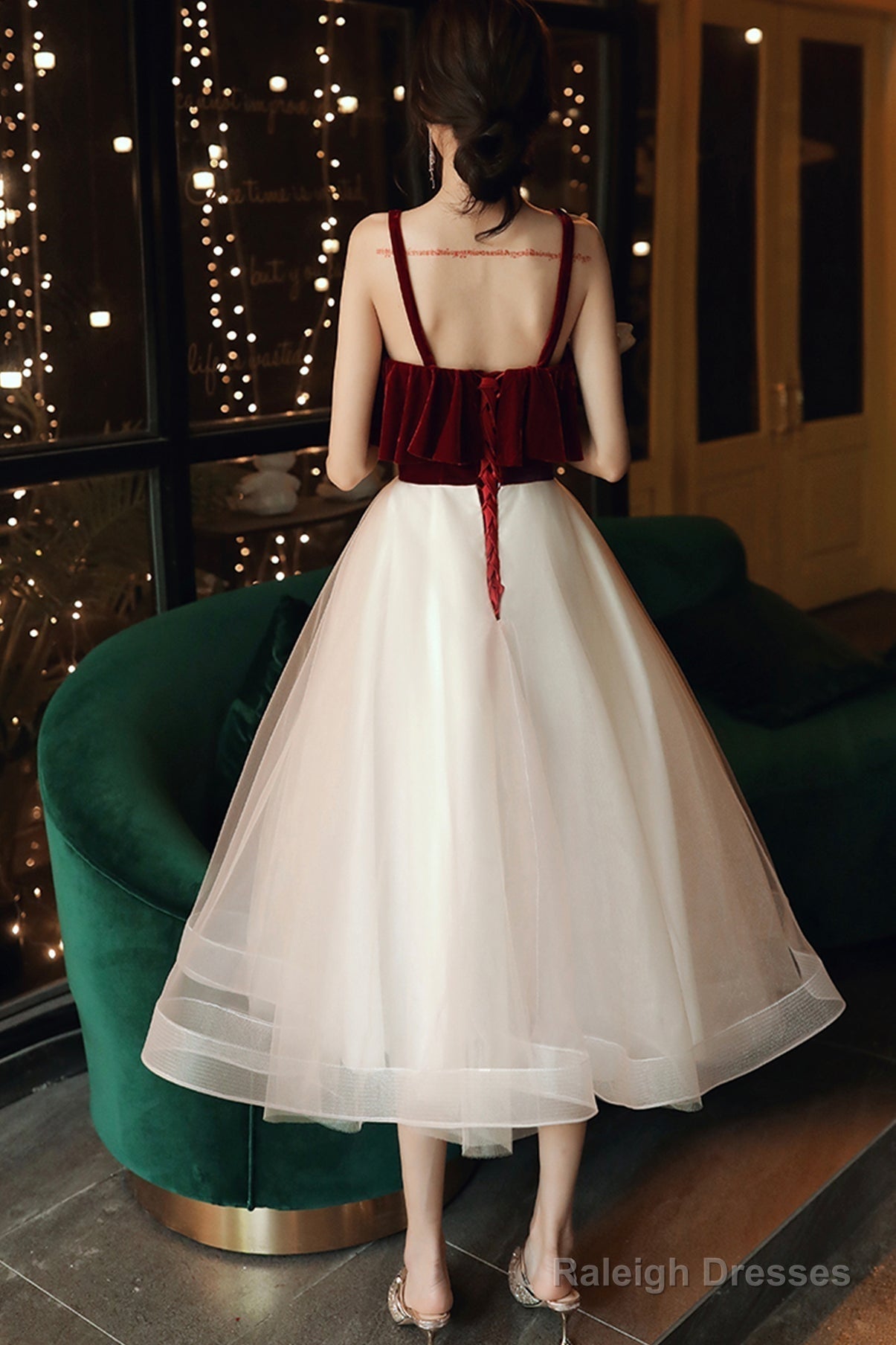 Cute Lace Short A-Line Homecoming Dresses Secondary image
