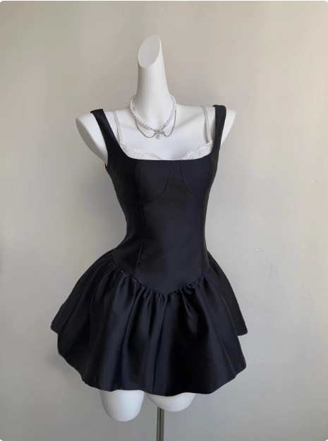 Cute Lace Stitching Suspenders Waist 17Th Birthday Homecoming Dress Main image