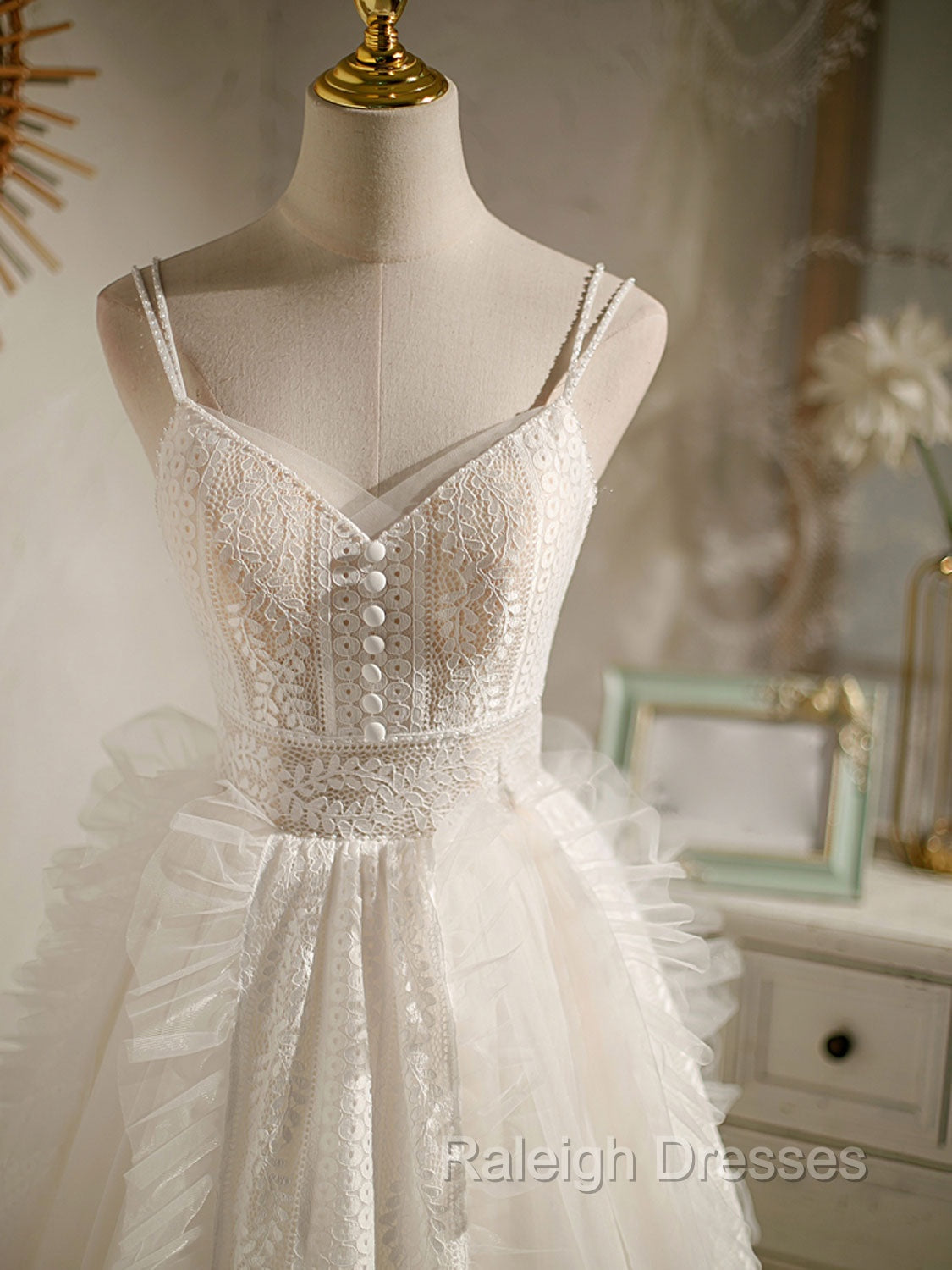 Cute Light Champagne Lace Tulle Short Prom Dress, Puffy Homecoming Dress