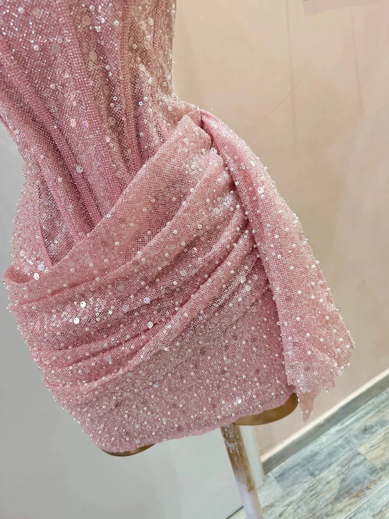 Cute Pink Sleeveless Sequined Slim Fit Hip 17Th Birthday Homecoming Dresses