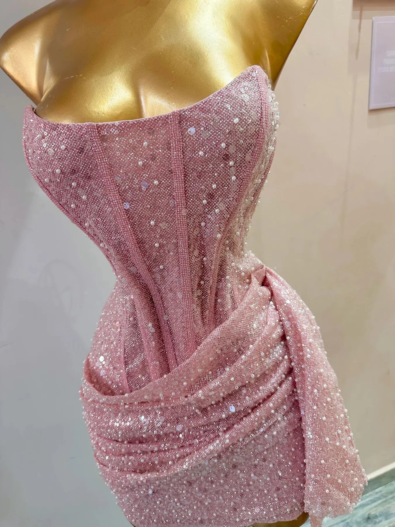 Cute Pink Sleeveless Sequined Slim Fit Hip 17Th Birthday Homecoming Dresses