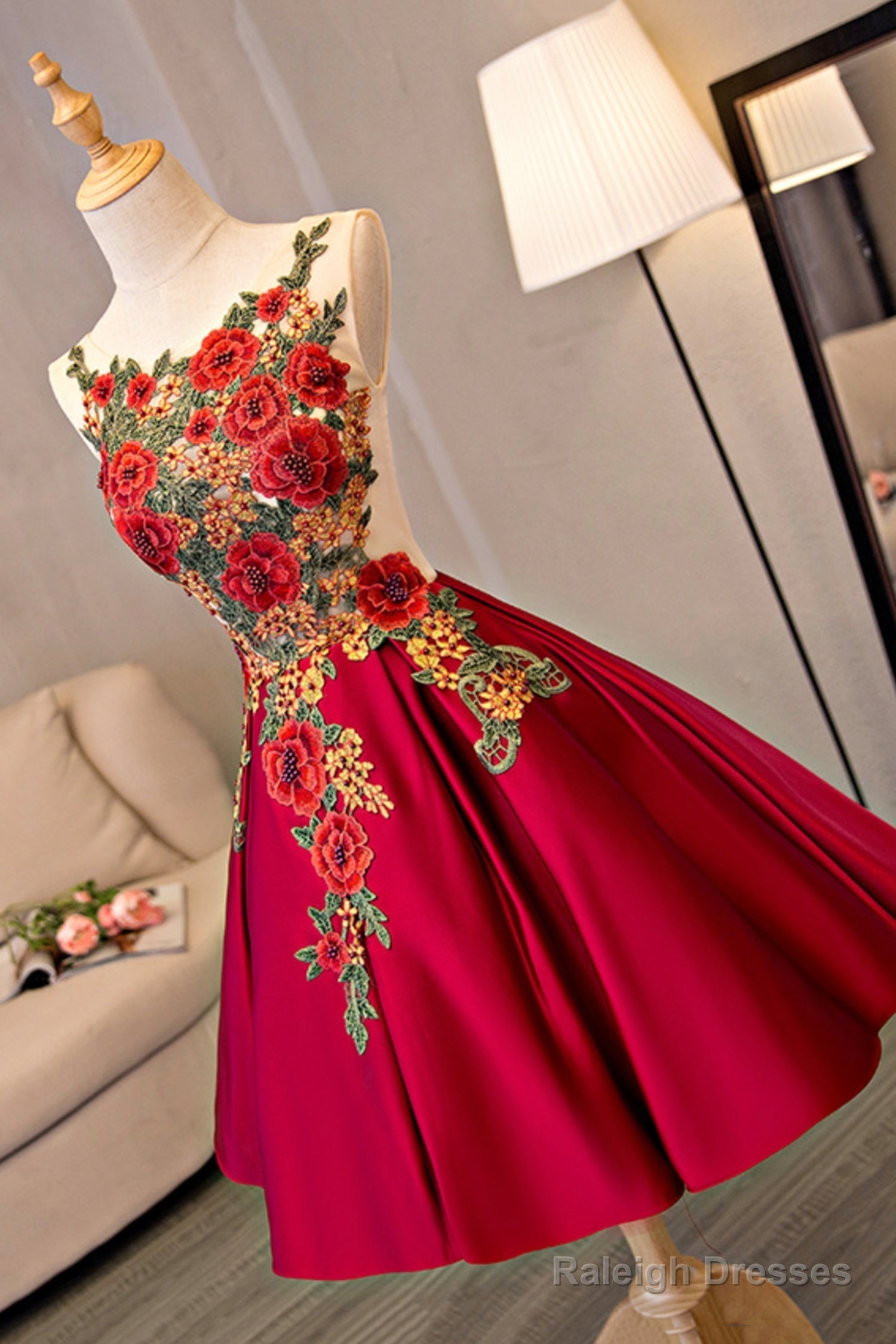Cute Saitn Lace Short Prom Dress A-Line Prom Dress