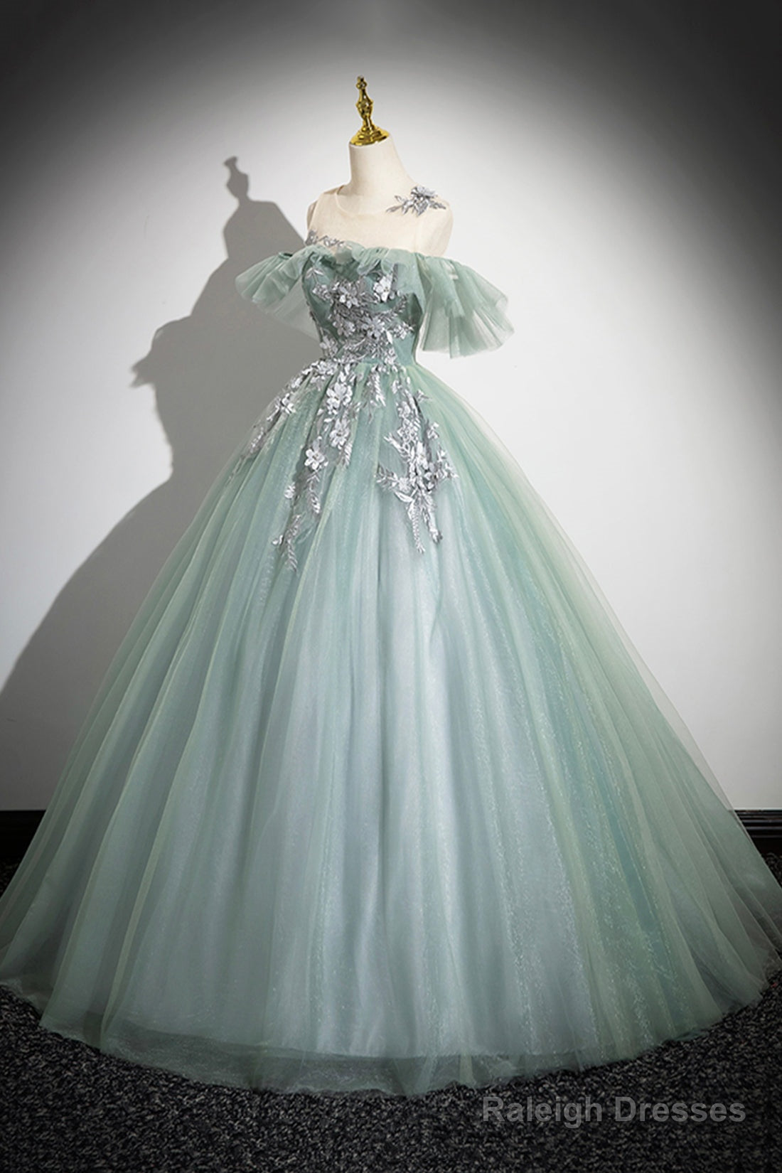 Cute Scoop Neckline Tulle Prom Dresses Long With Lace A-Line Off The Shoulder Prom Dresses