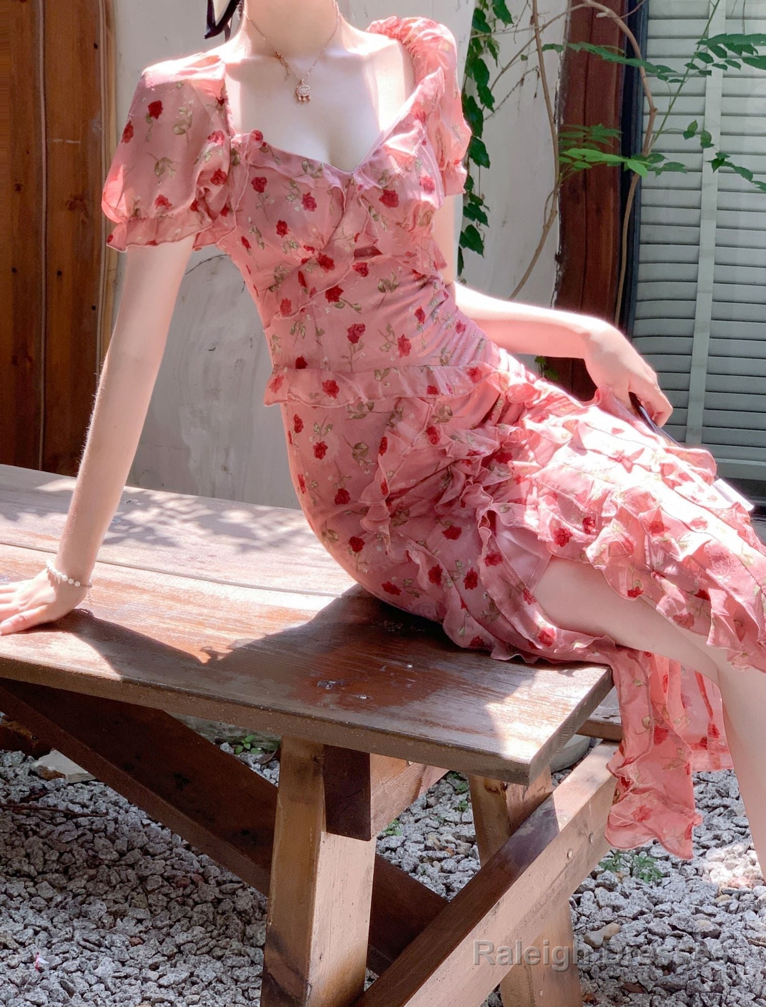 Cute Sheath V Neckline Ruffled Pink Chiffon Floral Beach Dress WomenS Vacation Dresses