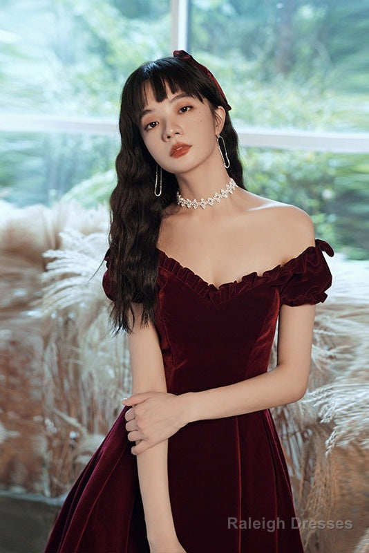 Cute Short Burgundy Sweetheart Off Shoulder Tea Length Prom Dresses Velvet Prom Dresses