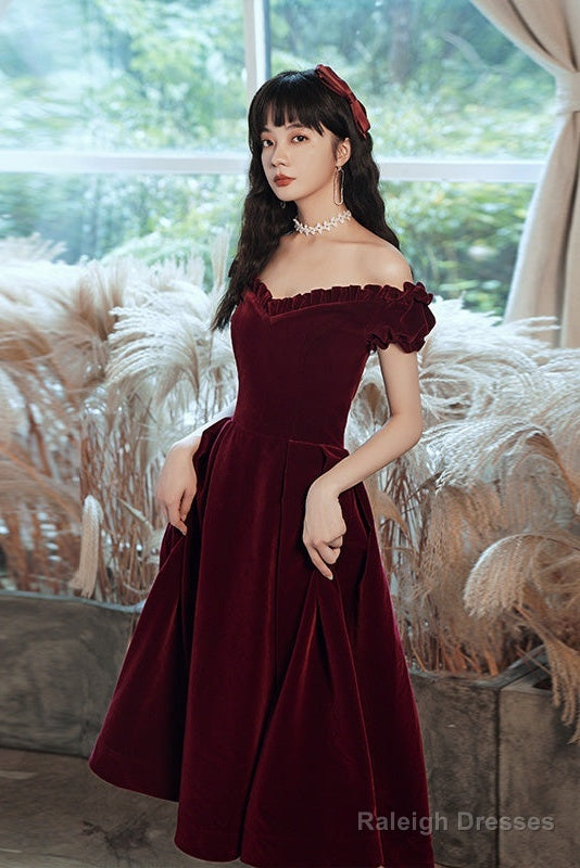 Cute Short Burgundy Sweetheart Off Shoulder Tea Length Prom Dresses Velvet Prom Dresses