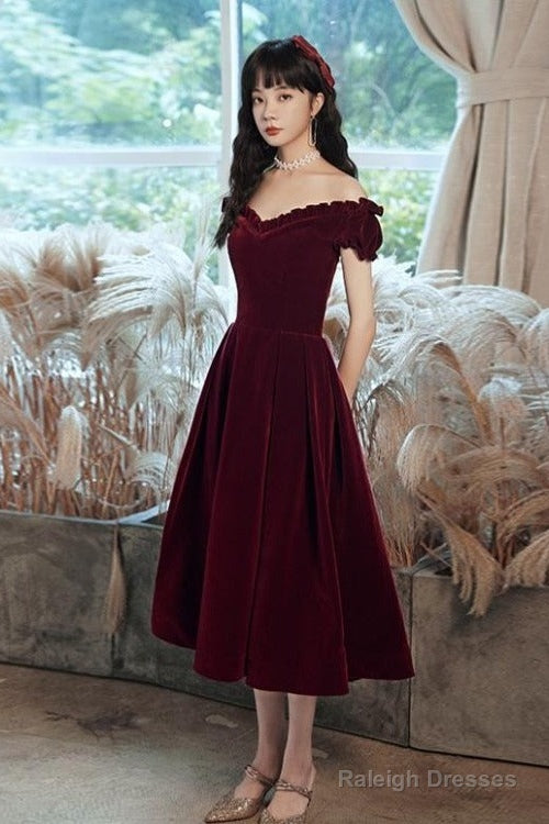 Cute Short Burgundy Sweetheart Off Shoulder Tea Length Prom Dresses Velvet Prom Dresses