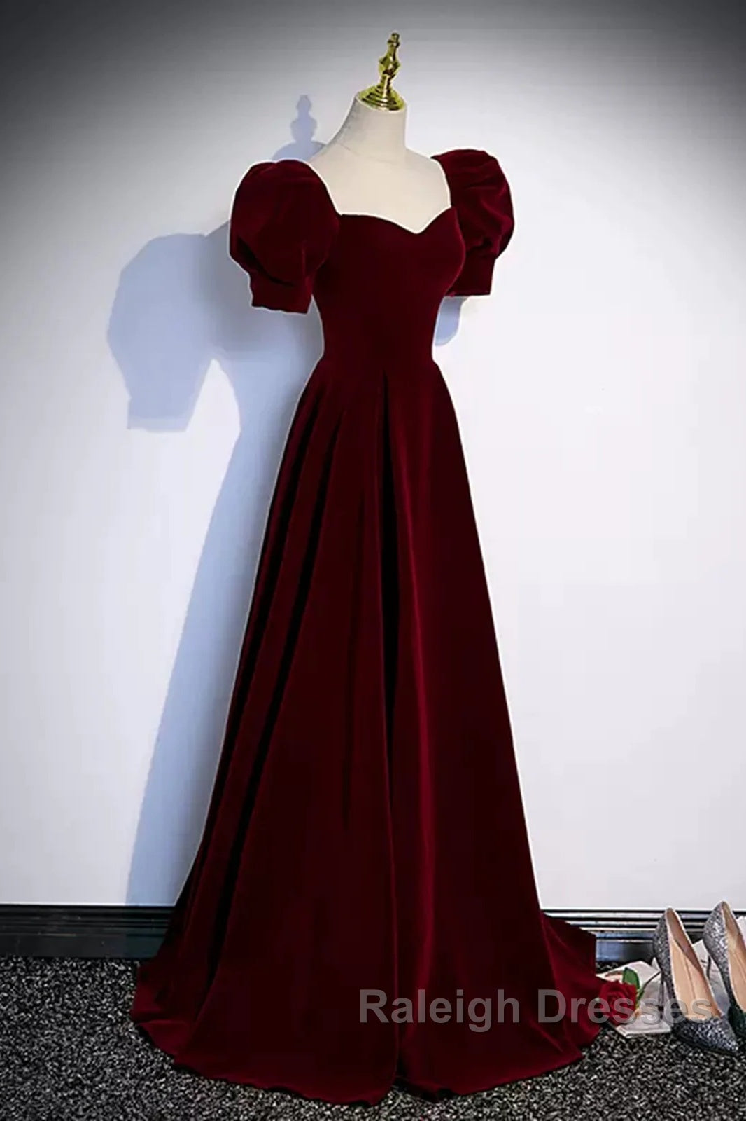 Cute Short Sleeves Burgundy Long Prom Dress