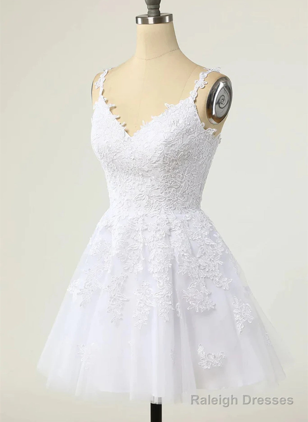 Cute V-Neckline White Tulle With Lace Graduation Dresses White Short Prom Dresses