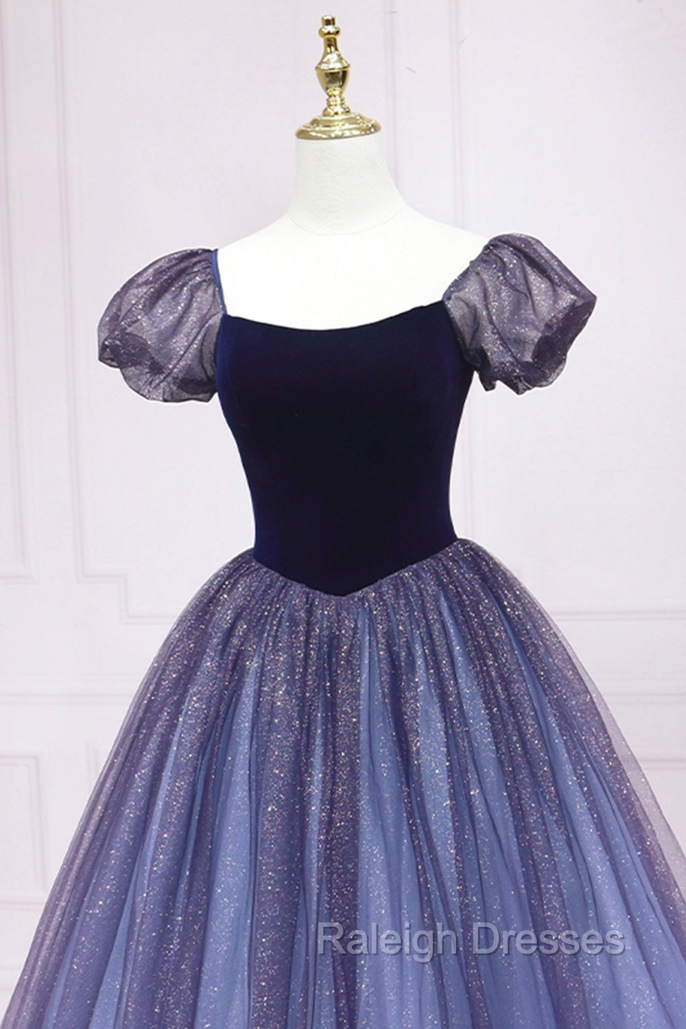 Cute Velvet Tulle Long Prom Dress, A-Line Short Sleeve Graduation Dress Secondary image