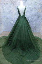 Dark Green A Line Backless Prom Dresses V Neck Appliqued Beaded Formal Dress