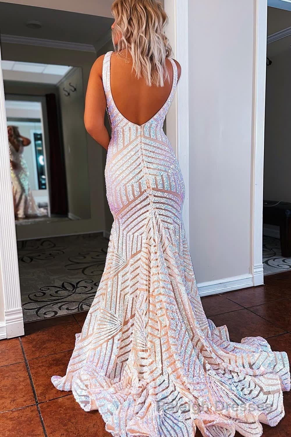 Dark Green Deep V Neck Sequin Mermaid Prom Dress