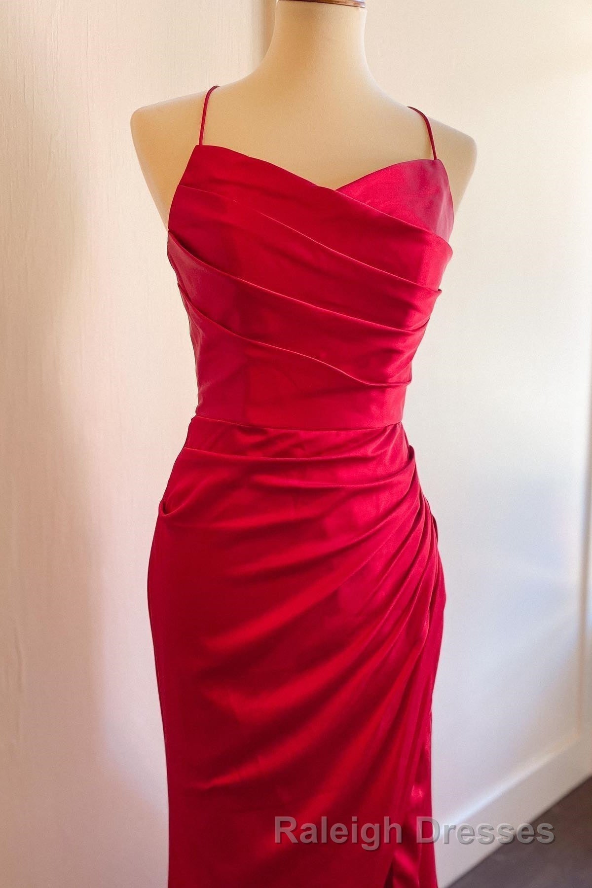 Straps Red Ruched Mermaid Long Formal Dress Secondary image