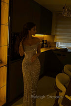 Dazzling Off-The-Shoulder Mermaid Prom Dresses Column Long With Pleats