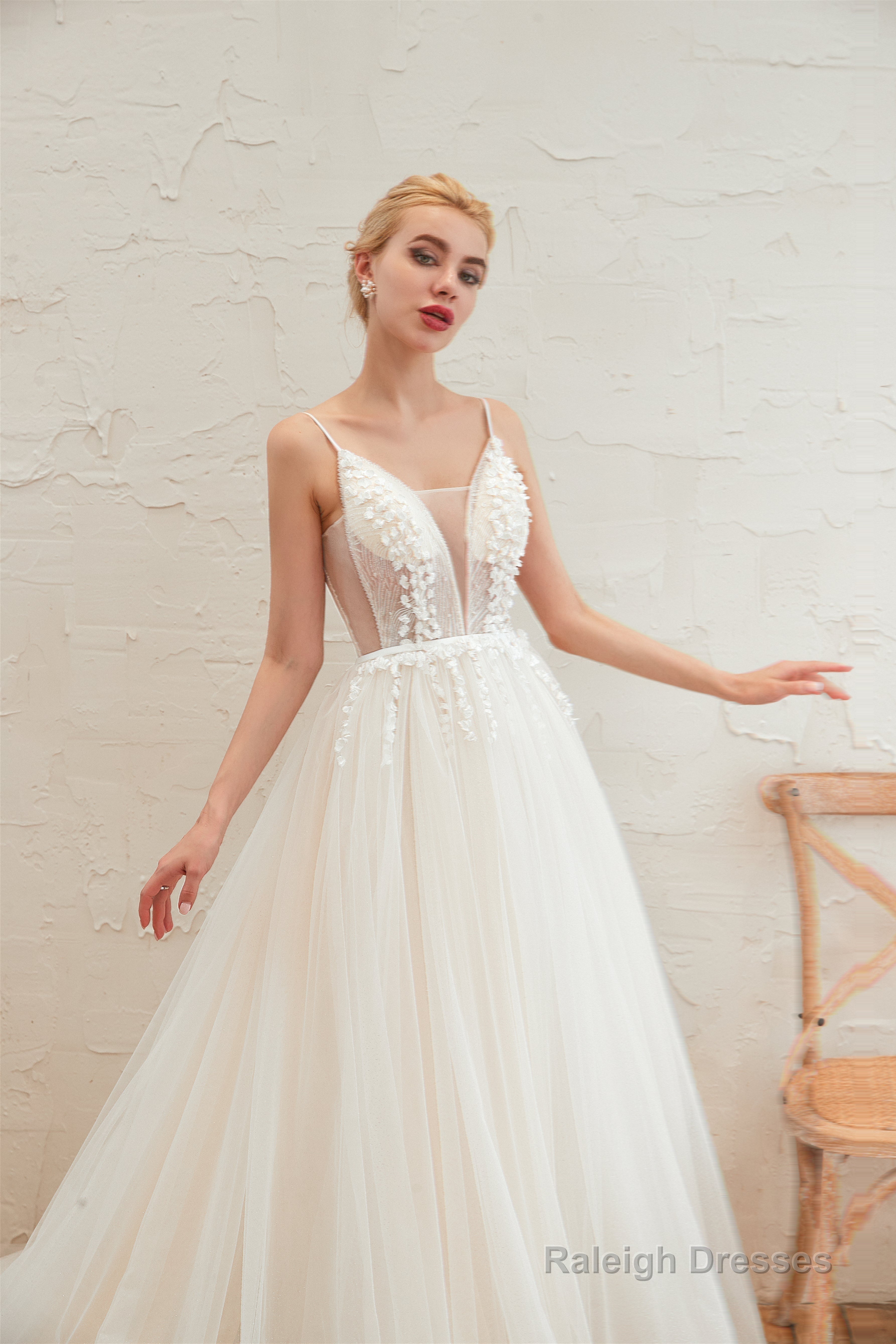 Deep V See Through Neck Bridal Dresses Spaghetti Straps Fairy Tulle Wedding Gowns