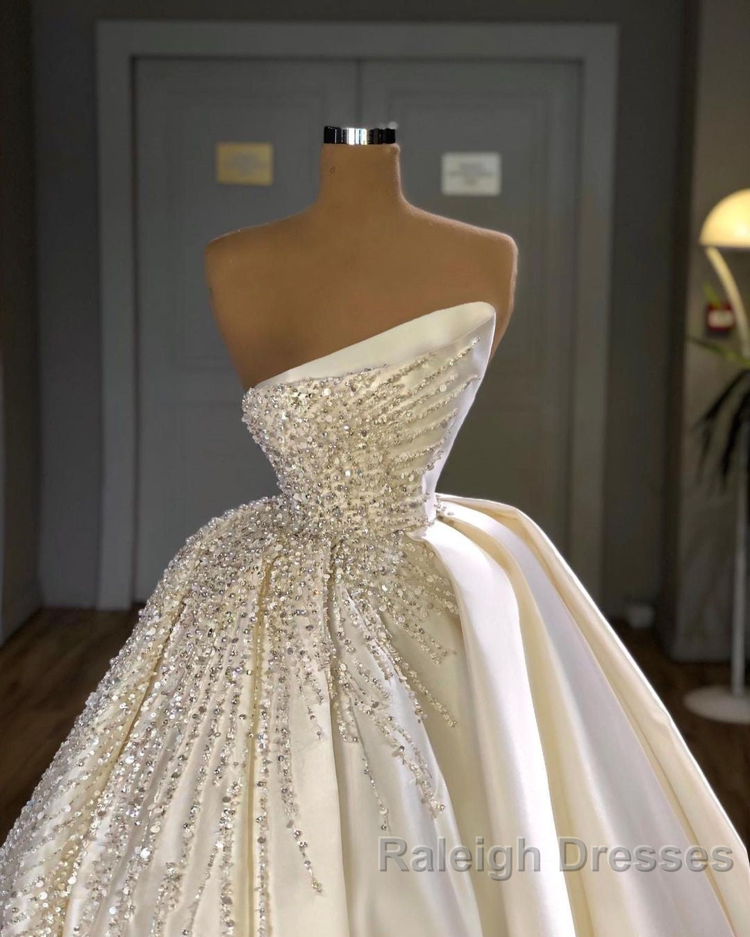 Designer Ball Gown Wedding Dresses With Crystals Online