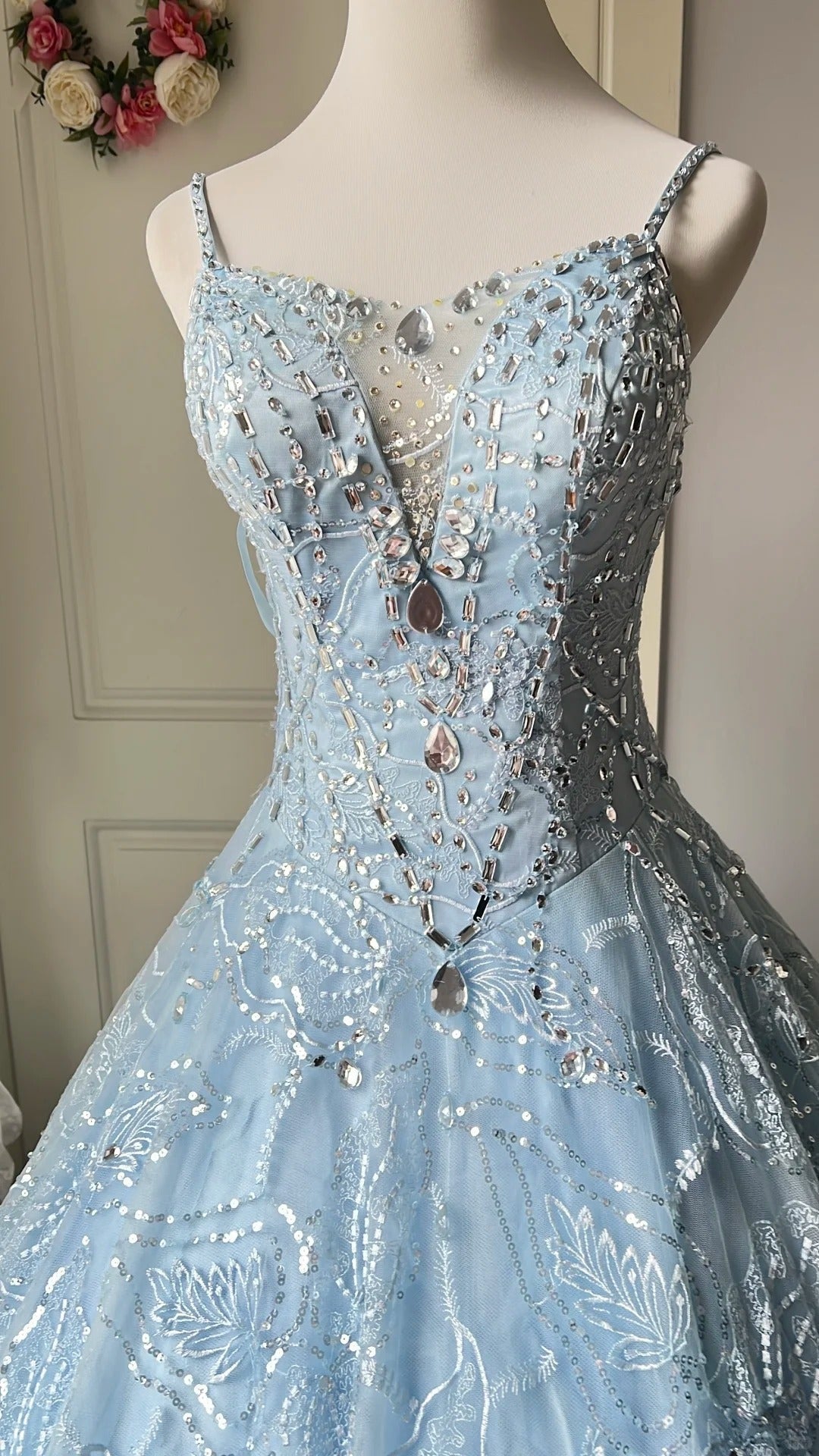 Dreamy Light Blue V-Neck Rhinestone Tulle Long Formal Prom Dress