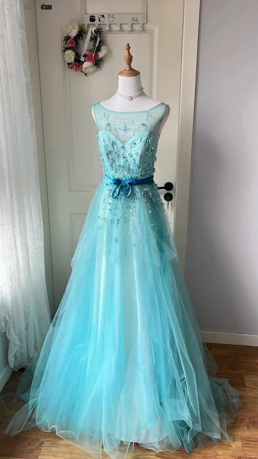 Dreamy Princess Blue A-Line Round Neck Sequined Tulle Long Formal Prom Dress Secondary image