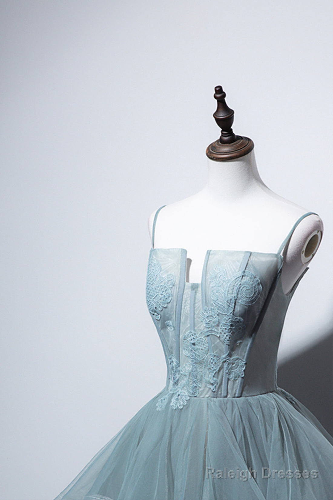 Dusty Green Tulle Lace Floor Length Prom Dresses Beautiful A-Line Prom Dresses Secondary image